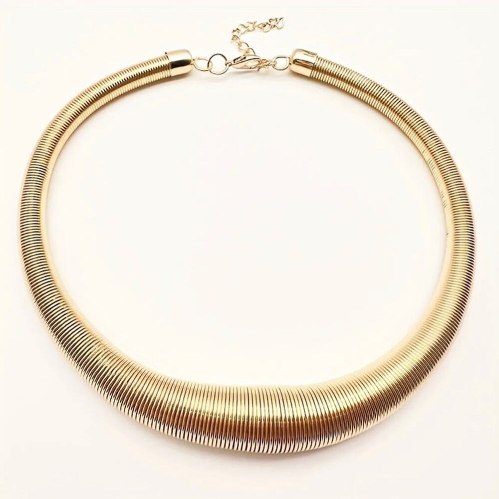 NEW NORDSTROM REVOLVE Gold Plated Choker Coil Bold Necklace Jewelry Retro